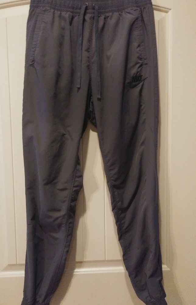 NIKE MENS ATHLETIC GRAY JOGGERS